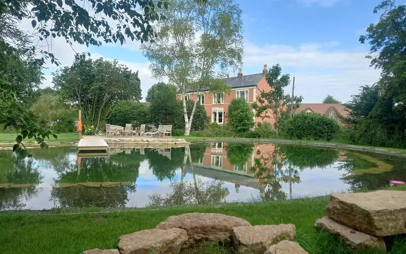 Model Farmhouse | Holiday Rentals & Farmhouse Stays in the UK