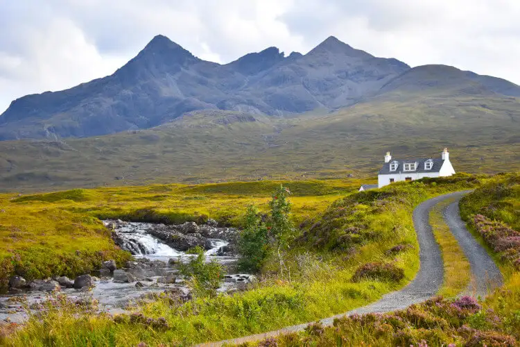 Remote Cottages Scotland – Secluded Holiday Stays in the Highlands & Beyond